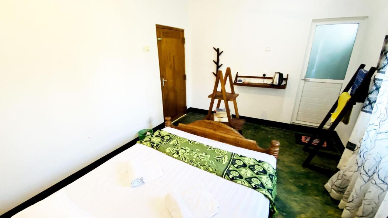 מלון מטרה Madiha Surf House Lanka מראה חיצוני תמונה