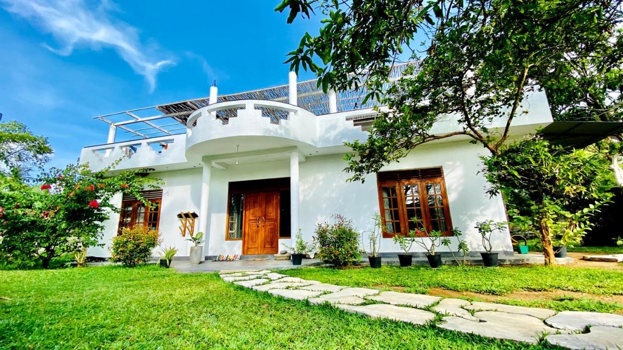 מלון מטרה Madiha Surf House Lanka מראה חיצוני תמונה