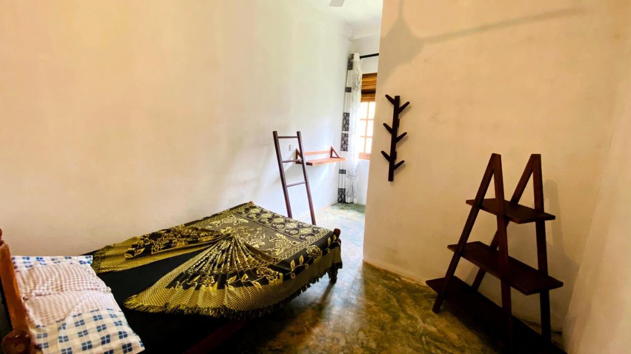 מלון מטרה Madiha Surf House Lanka מראה חיצוני תמונה