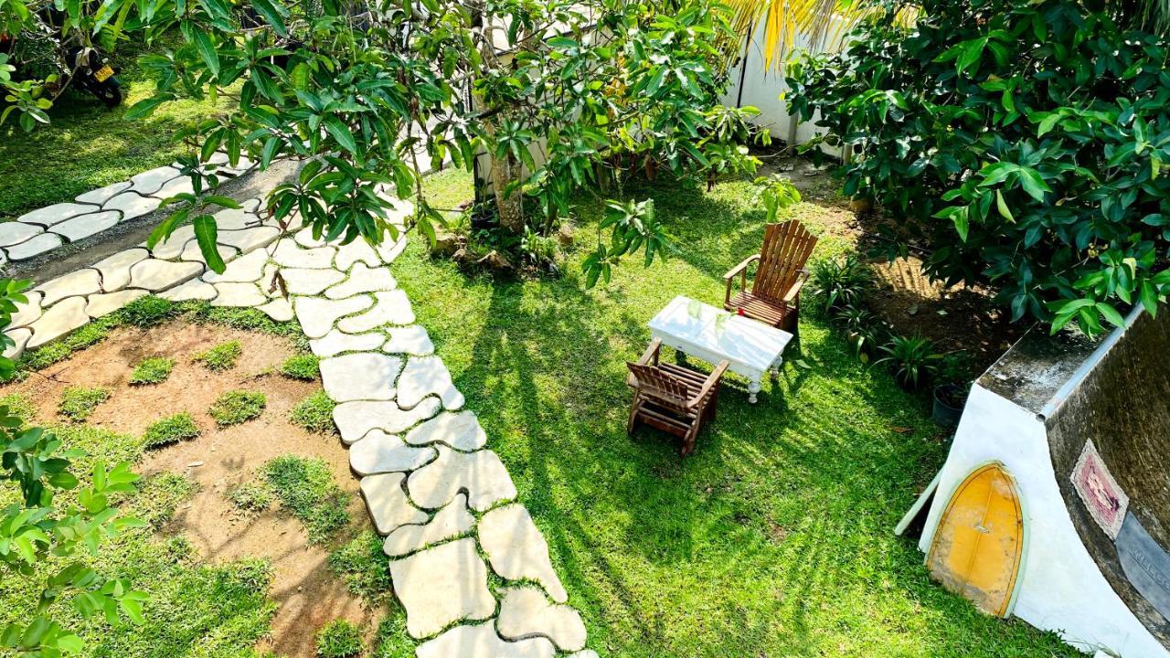 מלון מטרה Madiha Surf House Lanka מראה חיצוני תמונה