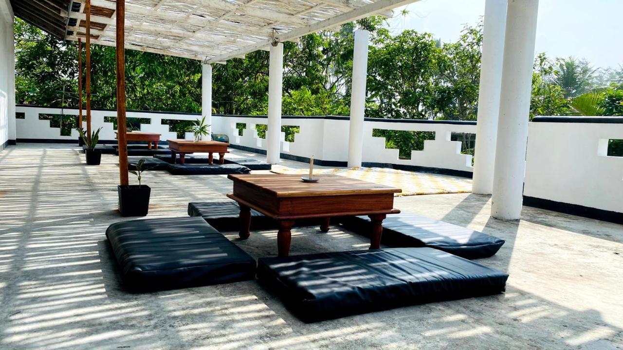מלון מטרה Madiha Surf House Lanka מראה חיצוני תמונה